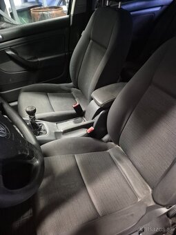 Predám sedačky pre Volkswagen Golf 5 V hatchback - 4