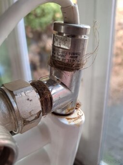 Predáme elektrický radiátor 800w - 4