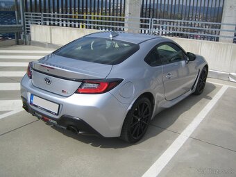 Toyota GR86 2.4 Boxer Executive - 4