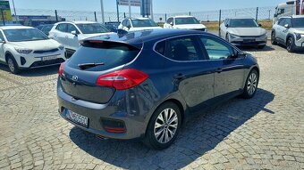 Predám Kia Ceed 1,6 GDI Platinum - 4
