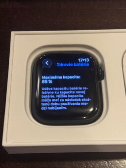 Predám Apple Watch 8 45mm Black Základne Známky Používania - 4