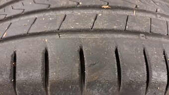 Predám 4ks jazdené zimne 195/65r15-91H Hankook - 4