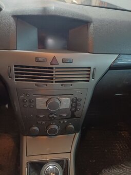 Opel Astra 1.7 CDTI - 4