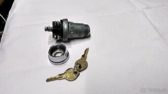 Spinacia skrinka-VOLGA-24 a ine ruske auta-NOVA - 4