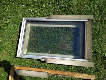 Strešné okno FAKRO 55x78 - 4