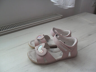 Detské kožené sandálky značky D.Dstep  v 30 - 4