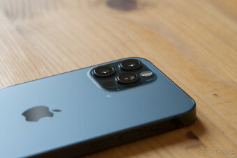 Apple iPhone 12 Pro - 256GB Pacific Blue - 4