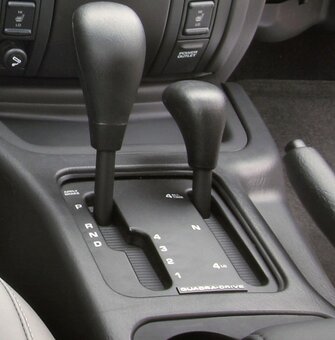 Jeep Grand Cherokee 2.7 - 4