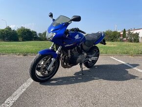 Honda Hornet - 4