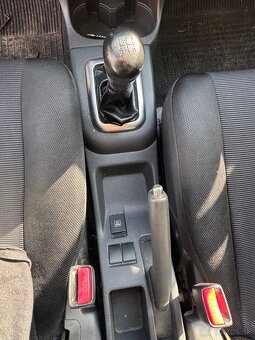 Suzuki Liana 1.4 benzín 66kw - 4