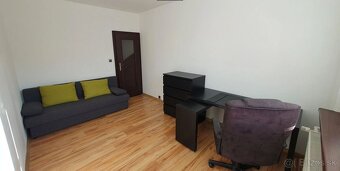 3-izbový byt s nepriechodnými izbami a lodžiou – Furdekova, - 4