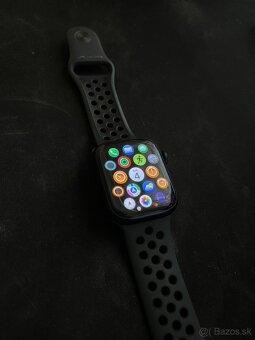 Apple Watch Nike Series 7 41mm GPS - 4
