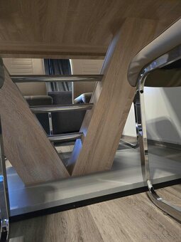 Predám jedálenský stol - 4