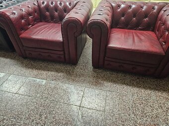 CHESTERFIELD ŠTÝL,BORDOVOČERVENÁ KOŽENÁ SEDAČKA 3+1+1 - 4