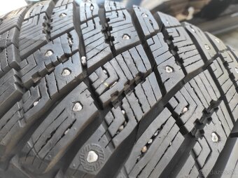 Zimna sada Audi Q2 215/60 R16 - 4