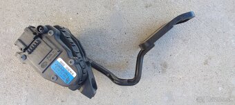 predam plynovy pedal - 4