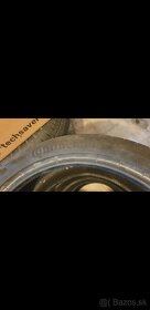235/40 R 18 Continental - 4