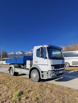 Mercedes Atego 1218 hákový nosič kontajnerov - 4