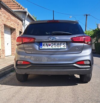 Hyundai i20 1.2 benzín Top stav - 4