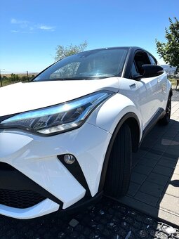 Toyota C-HR 1.8 Hybrid (2021), TOP STAV, 1. majiteľ, záruka - 4