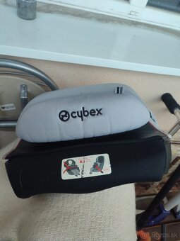 Cybex Juno 2-Fix 15-36kg - 4