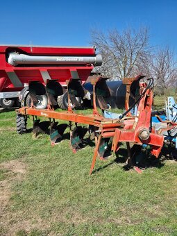 Predam 5 radlicny pluh otocny - 4