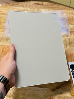 Spigen Air Skin Folio OneTap gray iPad Air 13 - 4