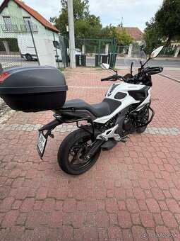 CFMOTO 700MT white - 4