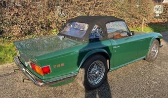 Triumph TR6 Soft Top z roku 1972 - 4