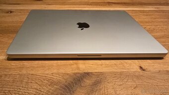 MacBook Pro M3 Max 36GB 1TB - REZERVOVANÝ - 4