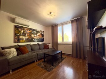 NA PRENÁJOM 3 IZB. BYT V CENTRE MESTA, 64M2, HVIEZDOSLAVOVA - 4