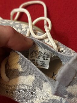 Adidas YEEZY Boost 380 'Alien' [size 38] - 4