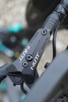 Elektrická kolobežka VSETT 9+ – hydraulické brzdy - 4