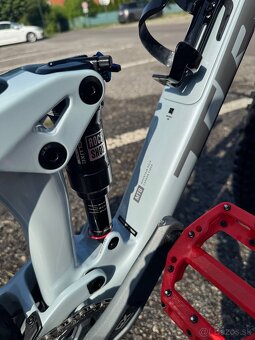 Trek Top Fuel 9.8. Gen.3 GX AXS T-TYPE Plasma Grey - 4