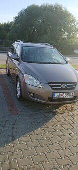 Kia Ceed - 4