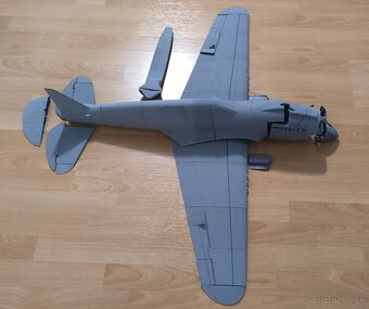 P-40 Warhawk ,RC lietadlo - 4