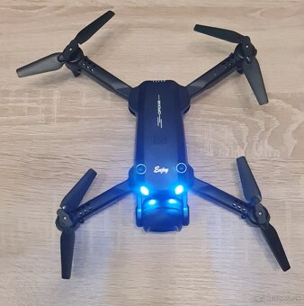 Dron s kamerou - 4
