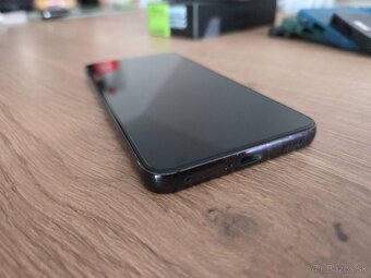 Predám Samsung Galaxy S22 128GB - 4