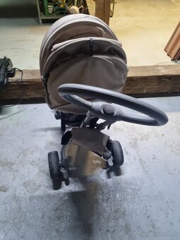 Predam trojkolku - 4