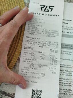 X box one S - 4