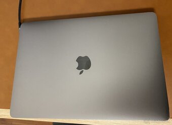 Apple MacBook Pro 2016 - 4