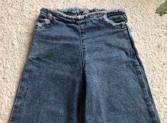 —————Bavlnené zvonové džínsy Zara, 98, 6.90 E————— - 4