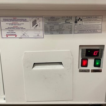 Chladiaca vitrina JUKA - 4