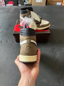 Nike Air Jordan 1 Travis Scott - 4