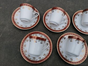Predám červeno-zlatá porcelánová sada - 4