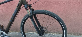 Predám krosový bicykel CUBE cross,kolesá:28" - 4