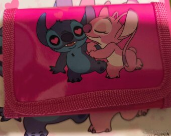 Ponúkam hodinky s peňaženkou s motívom STITCH. - 4