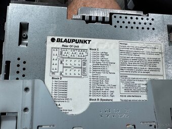 Blaupunkt Hamburg MP57 – autorádio s USB, AUX a Bluetooth - 4