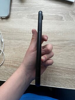 Iphone XR 64 Gb - znižená cena - 4
