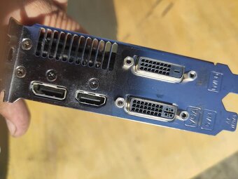 graficka karta 3gb Asus R9280X-DC2T-3GD5 - 4